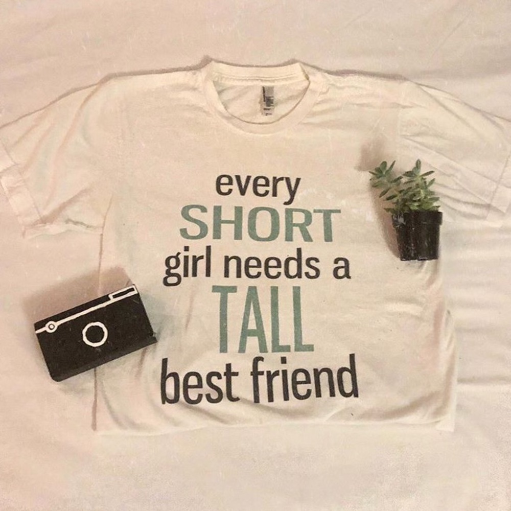 Adorable best friends tee!